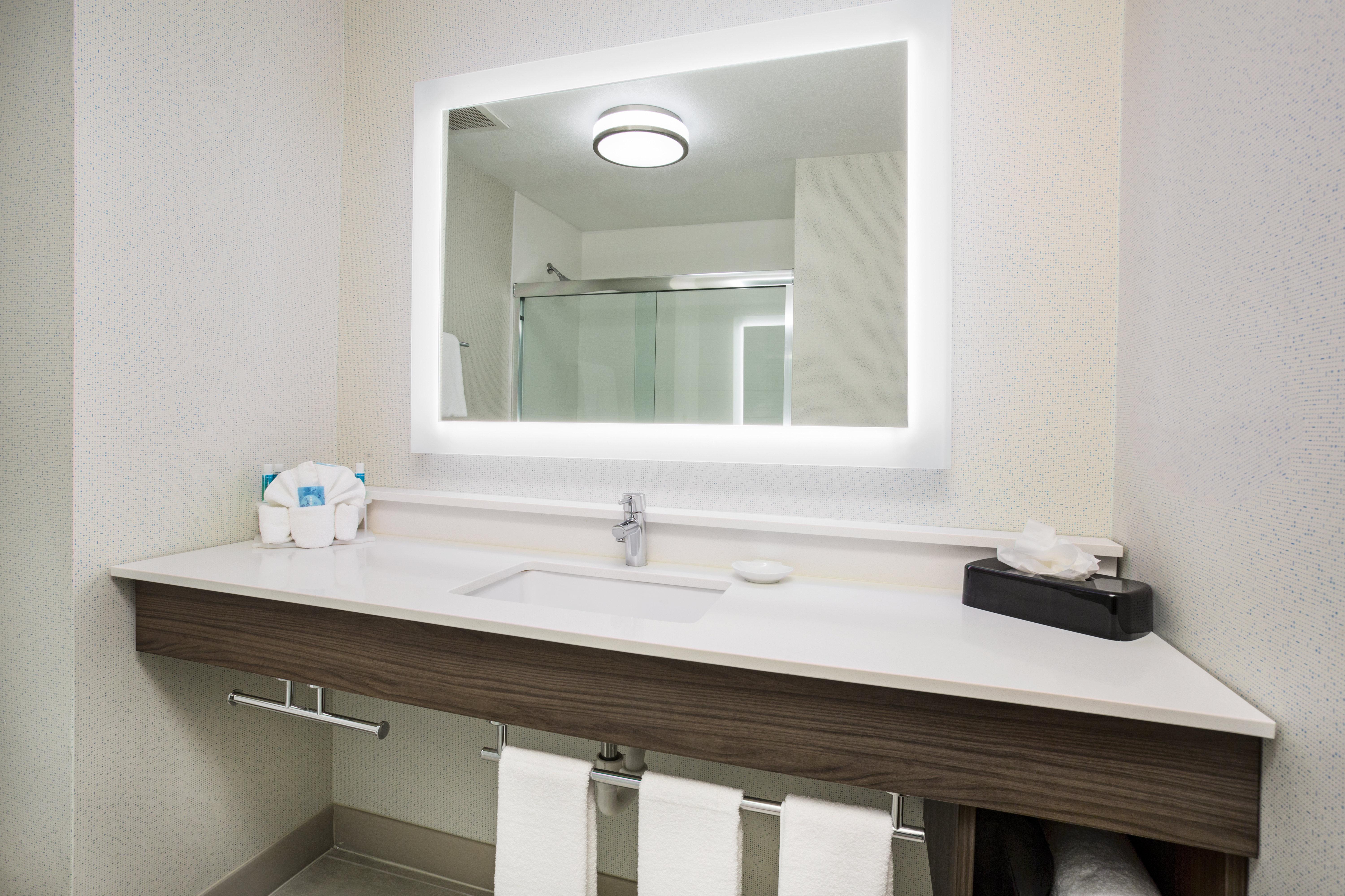 Holiday Inn Express Kansas City - At The Legends! By Ihg Bonner Springs Chambre photo