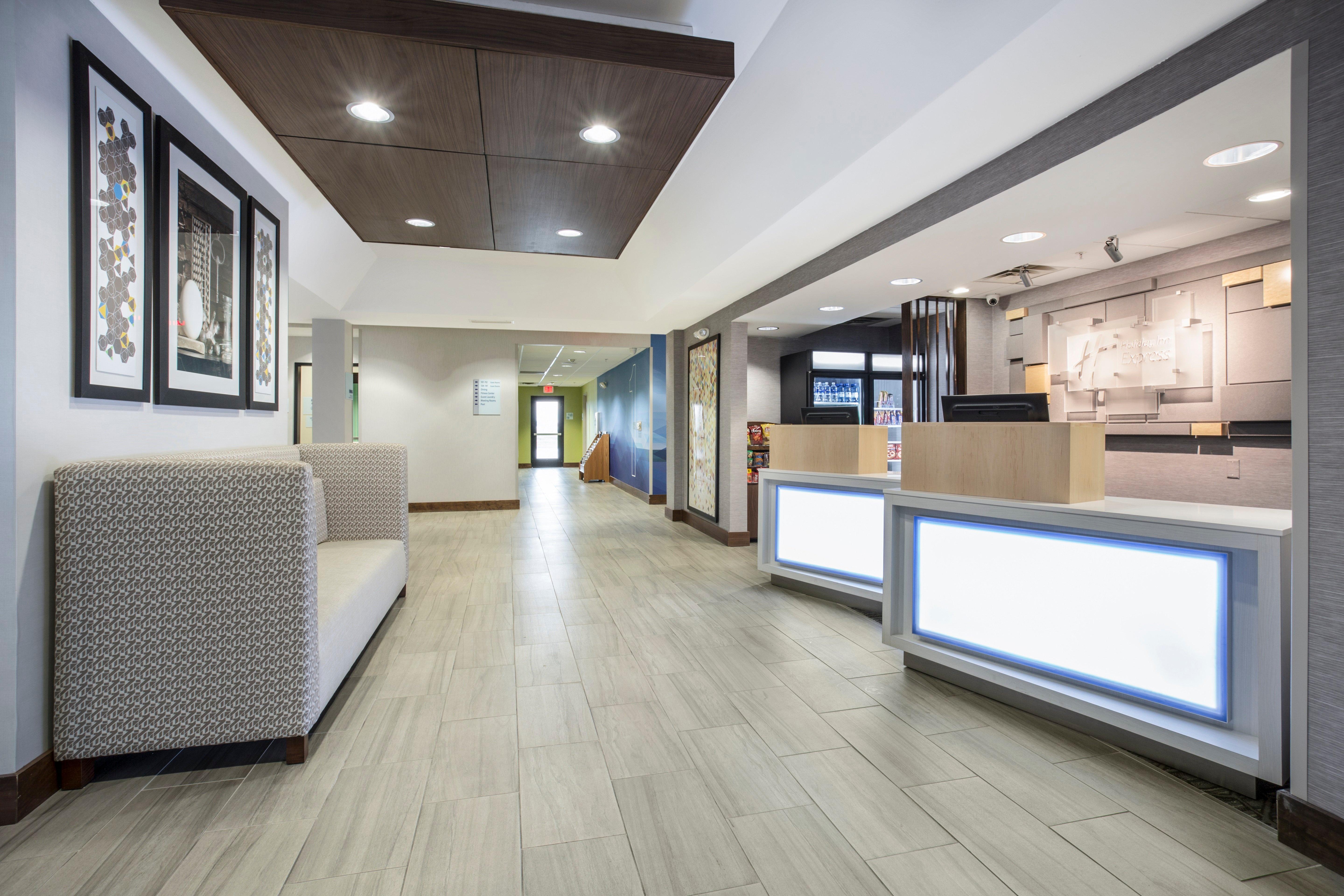 Holiday Inn Express Kansas City - At The Legends! By Ihg Bonner Springs Extérieur photo